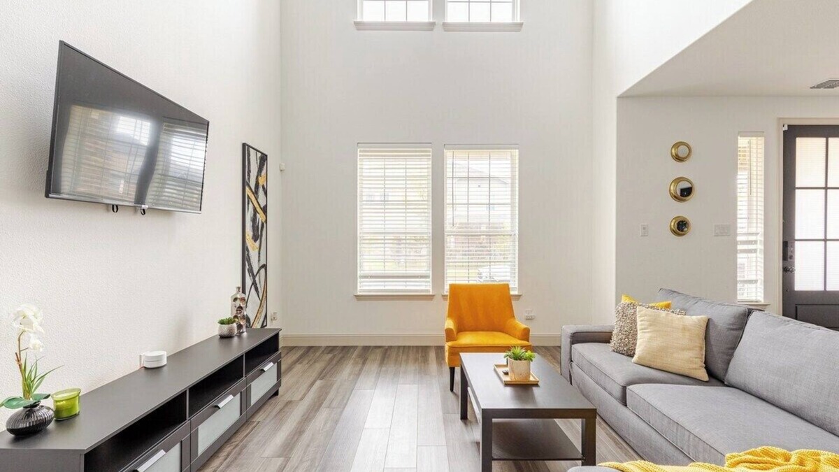 Frisco Condo | Stylish Living in Vibrant Frisco