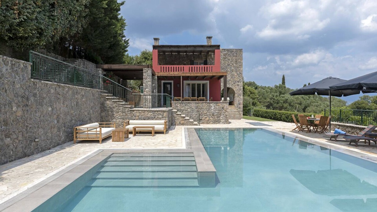 Vassilatika Villa | Stylish lux villa overlooking the sea, close to Corfu town, 6 en suite bedrooms