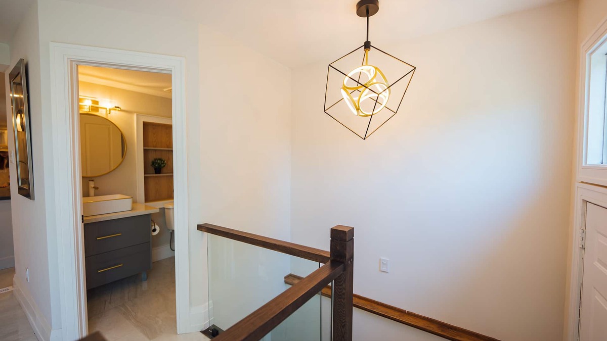 Brockton Village House | Stylish Luxe 3 BR Villa - Dufferin