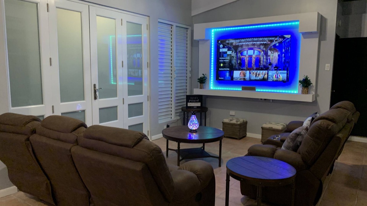 La Pared Condo | Stylish Luxe Condo-Steps to Beach w-3B/3B+4 Beds+Game Room