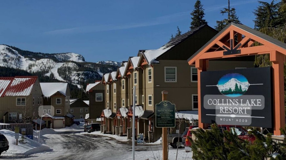 Government Camp House | Stylish Luxury at top Mt. Hood Resort! Located in Collins Lake - Gov. Camp