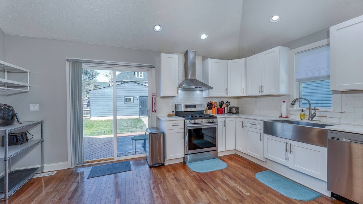 Holy Cross House | Stylish Modern 3-bedroom house Downtown Indianapolis
