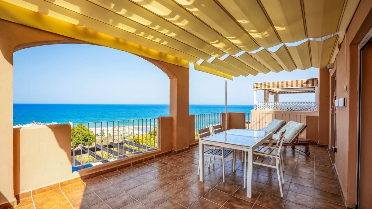 La Parata Apartment | Stylish, Modern and Fully Air-Conditioned - Exclusive Apartment with Sea View