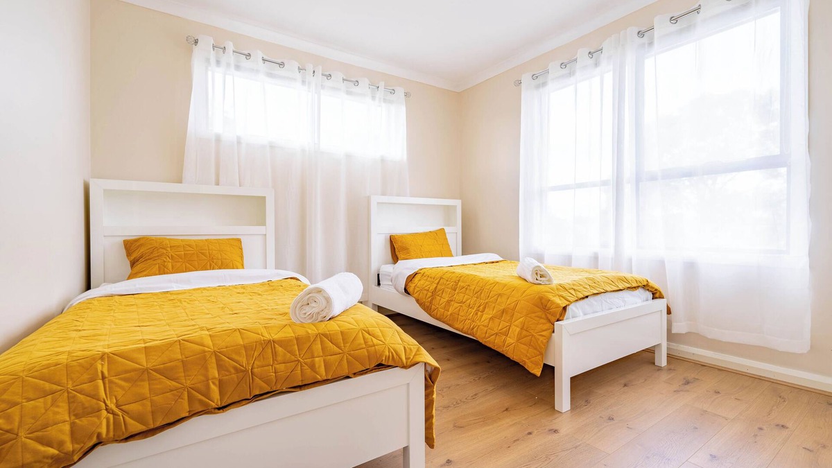 Heidelberg West House | Stylish, modern and secure family home!