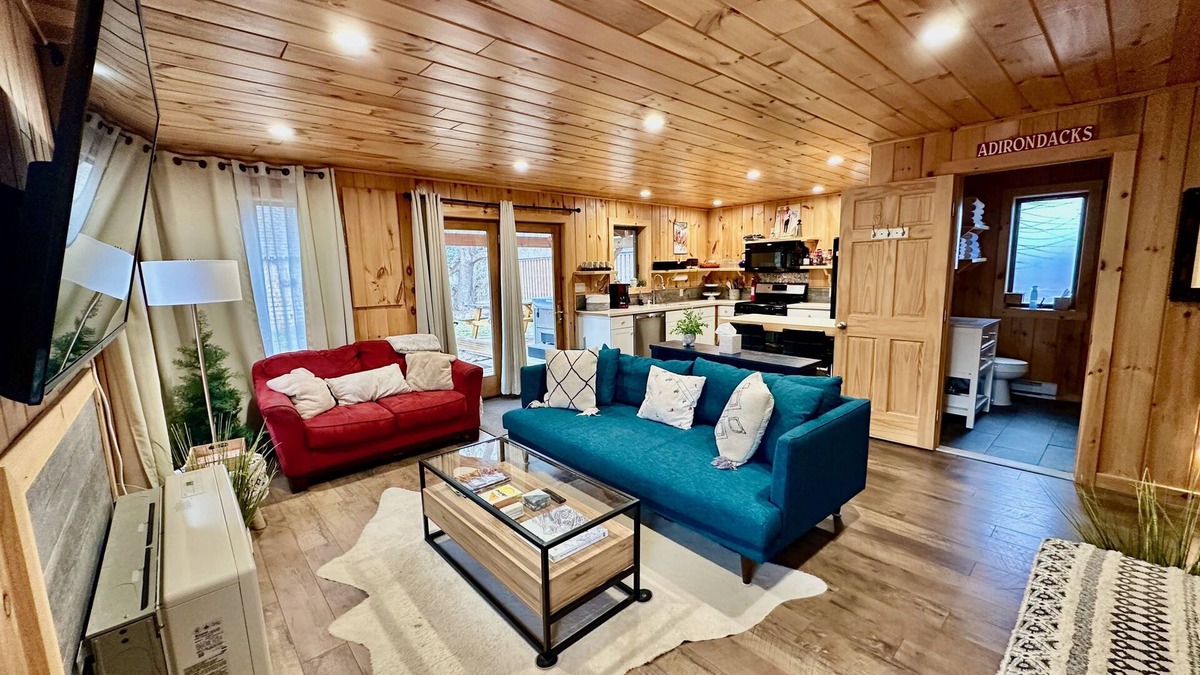 Wilmington House | Stylish Mountain Retreat: Hot Tub, Fire Pit, Whiteface Views!