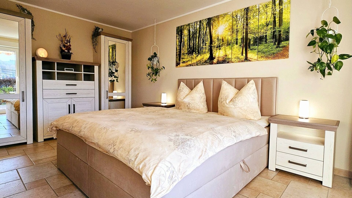 Delliehausen Apartment | Stylish oasis of well-being with a terrace and garden right next to the forest