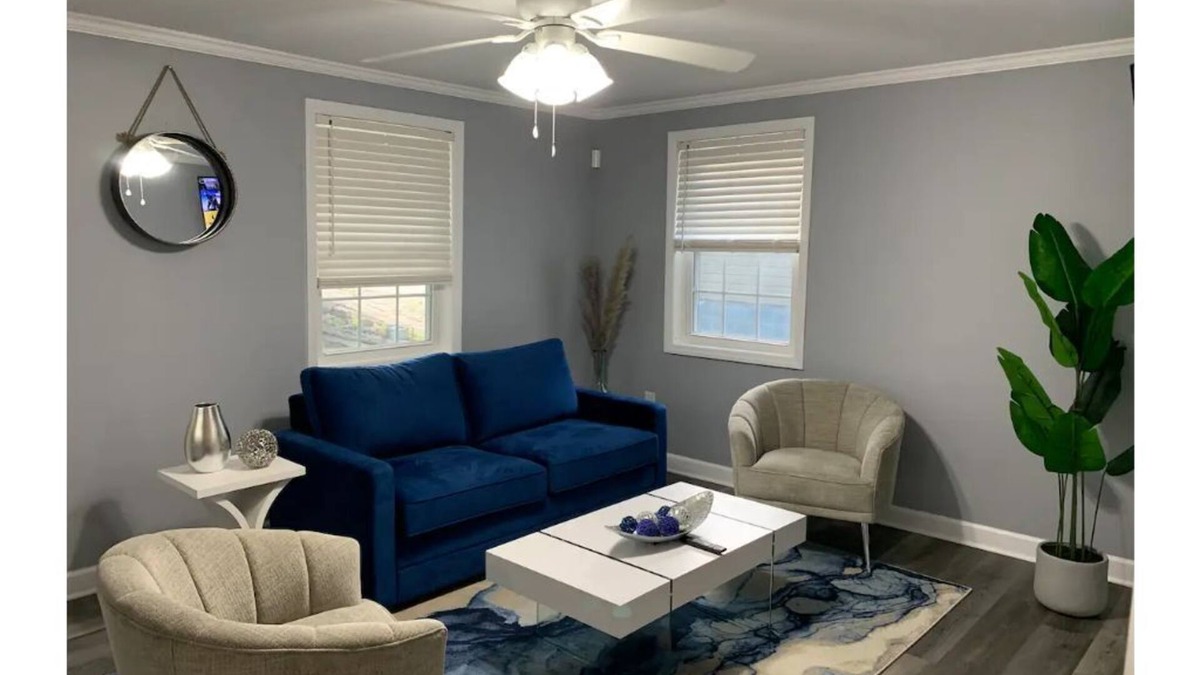 Greensboro House | Stylish One Bedroom home 5 min away from Downtown.