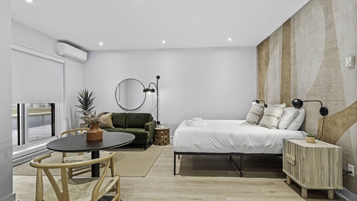 La Petite-Patrie Apartment | Stylish Open-Space Studio by Jean Talon Market