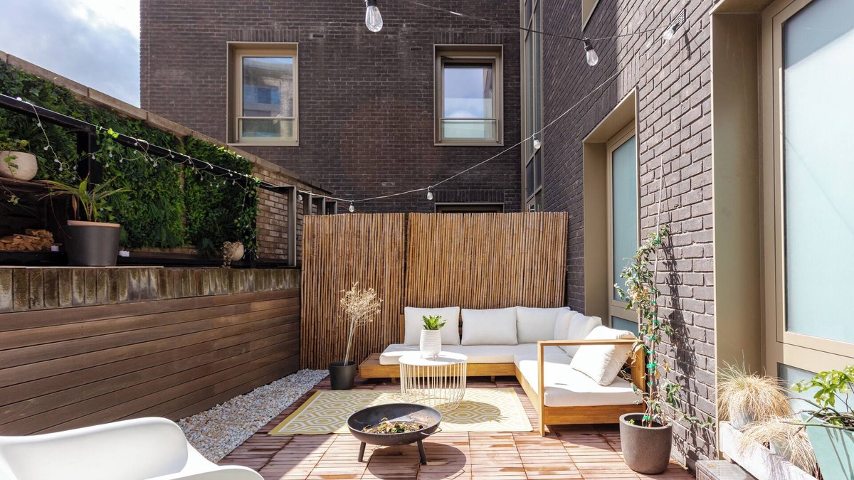 Victoria Condo | Stylish, pet friendly apartment in London Fields