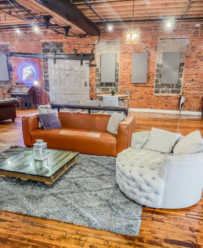 Norris Square Apartment | Stylish Philly Loft