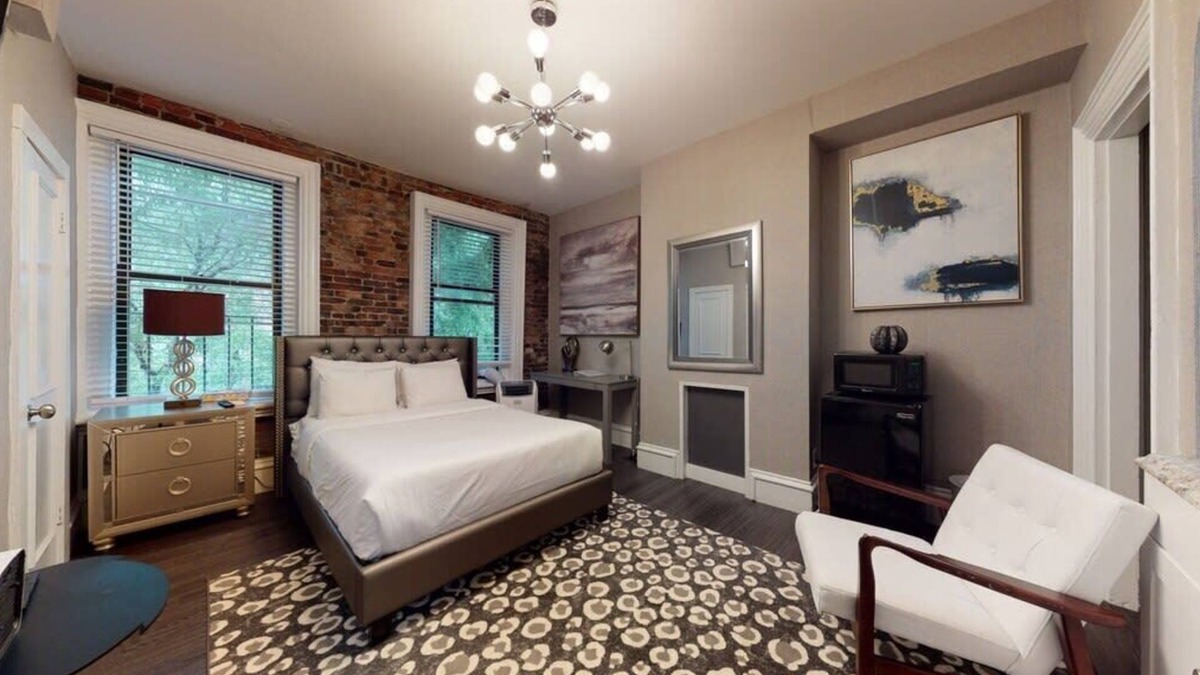 Bay Village Apartment | Stylish Private Studio in Boston!