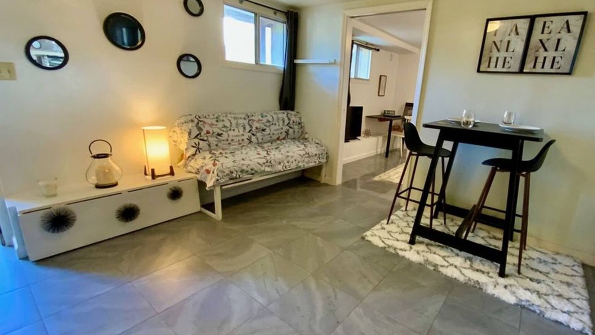 Inner Richmond Apartment | stylish quiet yet convenient to all shops in the heart of the city