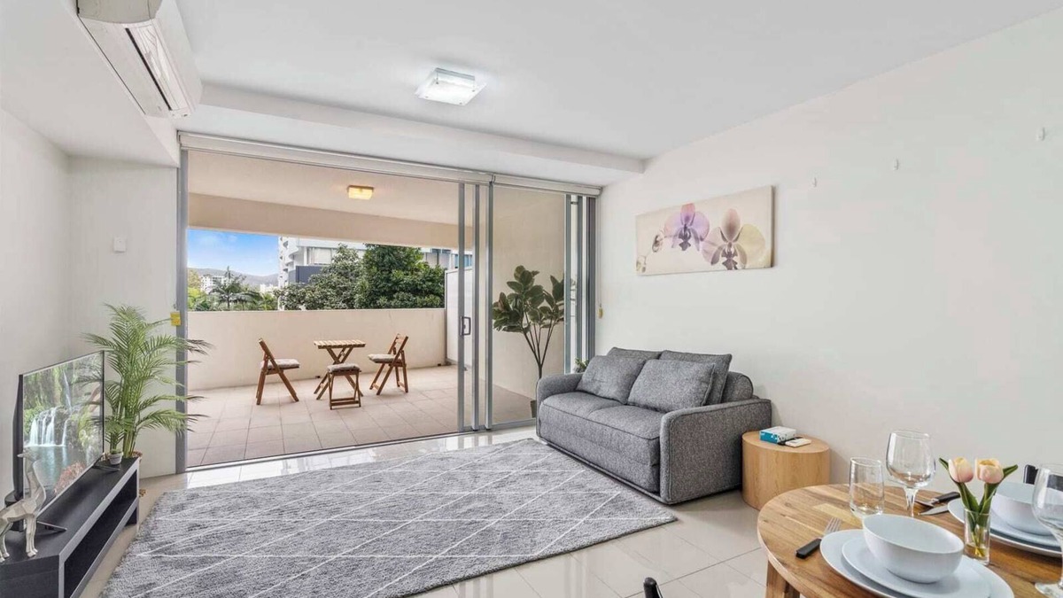 West End Apartment | Stylish Riverside Haven - Gym, Pool, WiFi & Parking
