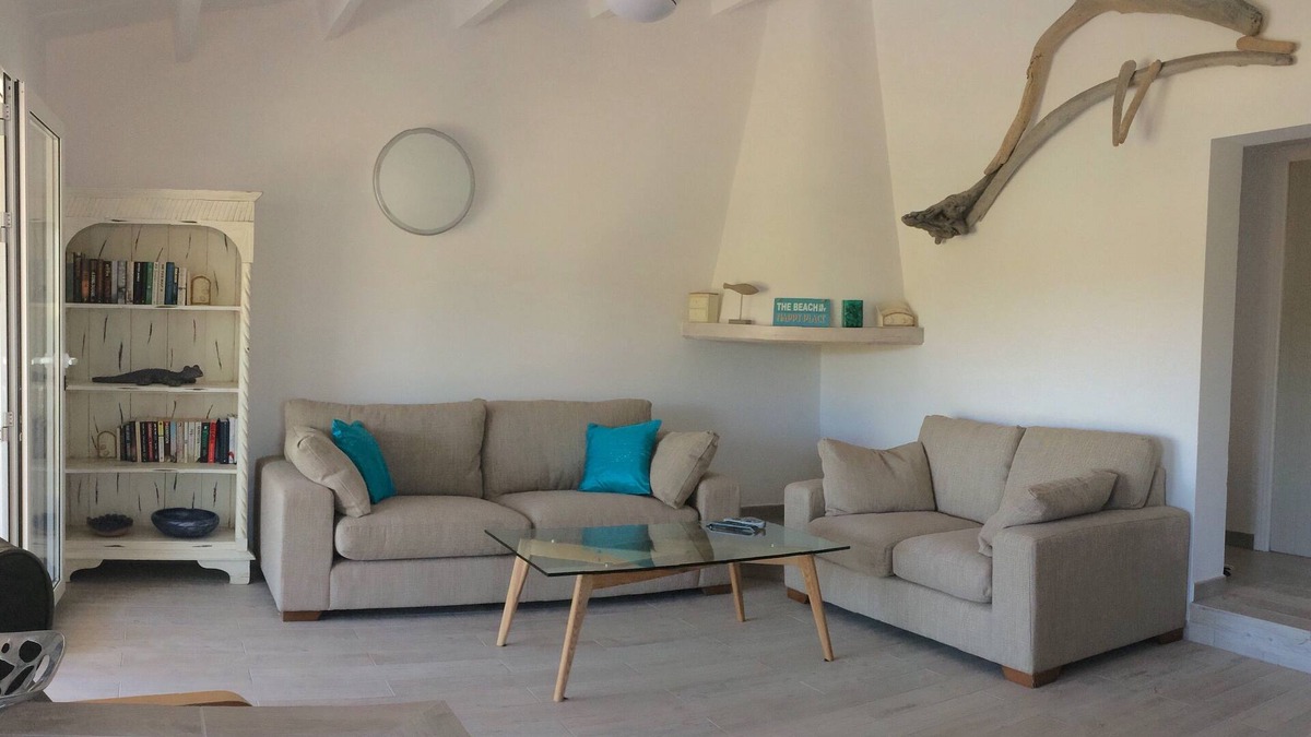 Sant Lluis Villa | Stylish, spacious and airy, in a quiet area but close to beach, restos & shops