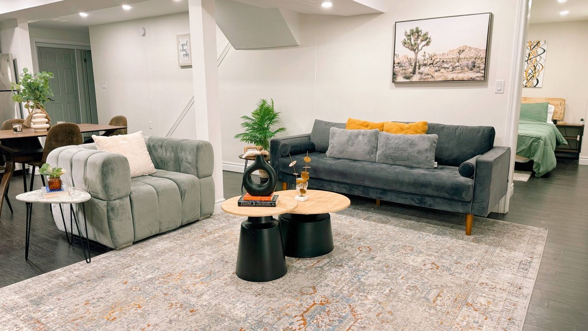 Newmarket House | Stylish, Spacious & Clean Guest-home