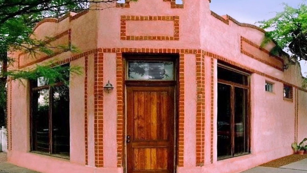 Armory Park House | Stylish Spacious Converted Bakery★Best Downtown Location★ Walk to Everything