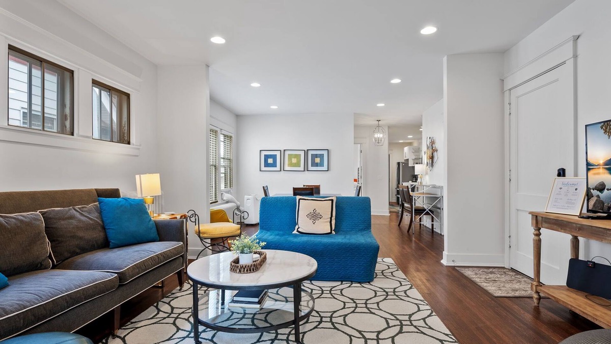 Union Park Apartment | Stylish Stay for Families Near Campus