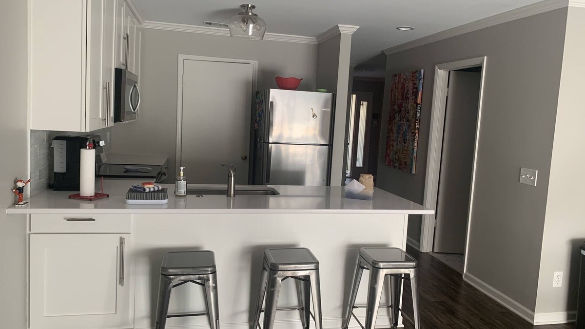 Auburn Condo | Stylish Stay Near AU Stadium and Downtown!