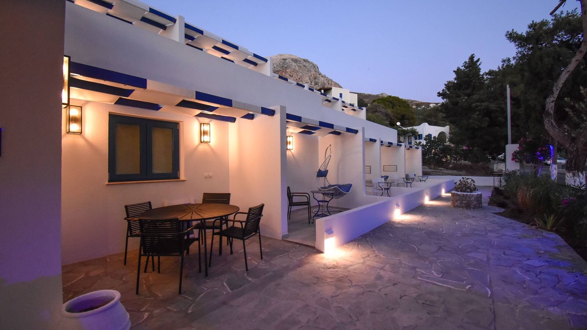 Mirties Hotel | Stylish Studio Close To The Beach & The Ferry To Telendos