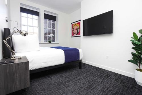Fenway–Kenmore Apartment | Stylish Studio in Fenway Neighborhood - Unit #306