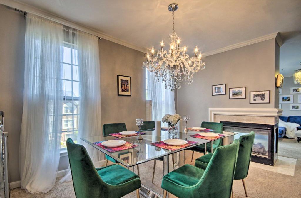 Lorton Apartment | Stylish Suburban Condo Less Than 20 Mi from Dtwn DC!