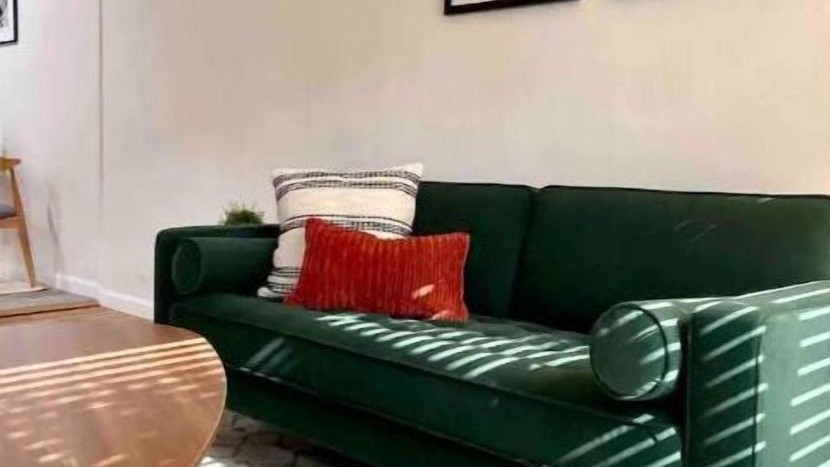 Lawndale Apartment | Stylish Suite - LAX, SoFI/Forum Garage & Laundry