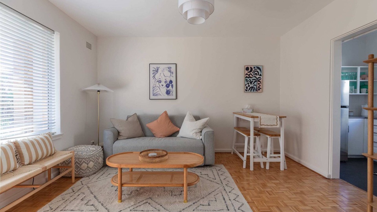North Bondi Apartment | Stylish Sun Drenched North Bondi Beach Oasis