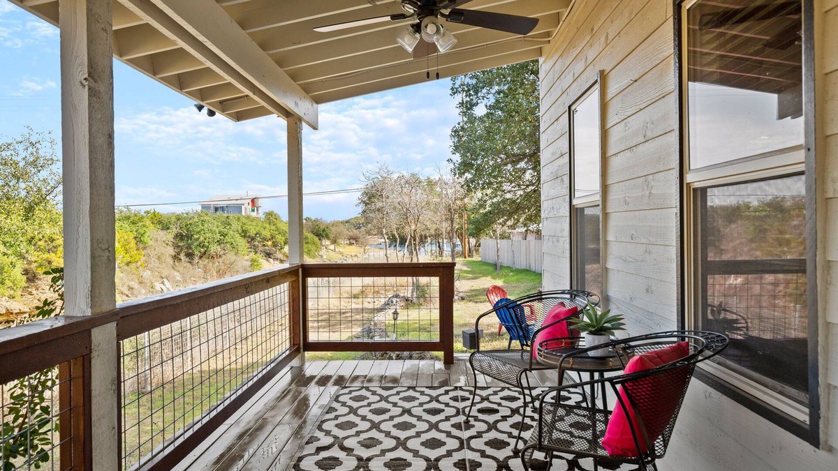 Spicewood House | Stylish themed cabin w/hot tub, gym, sauna, and cold plunge