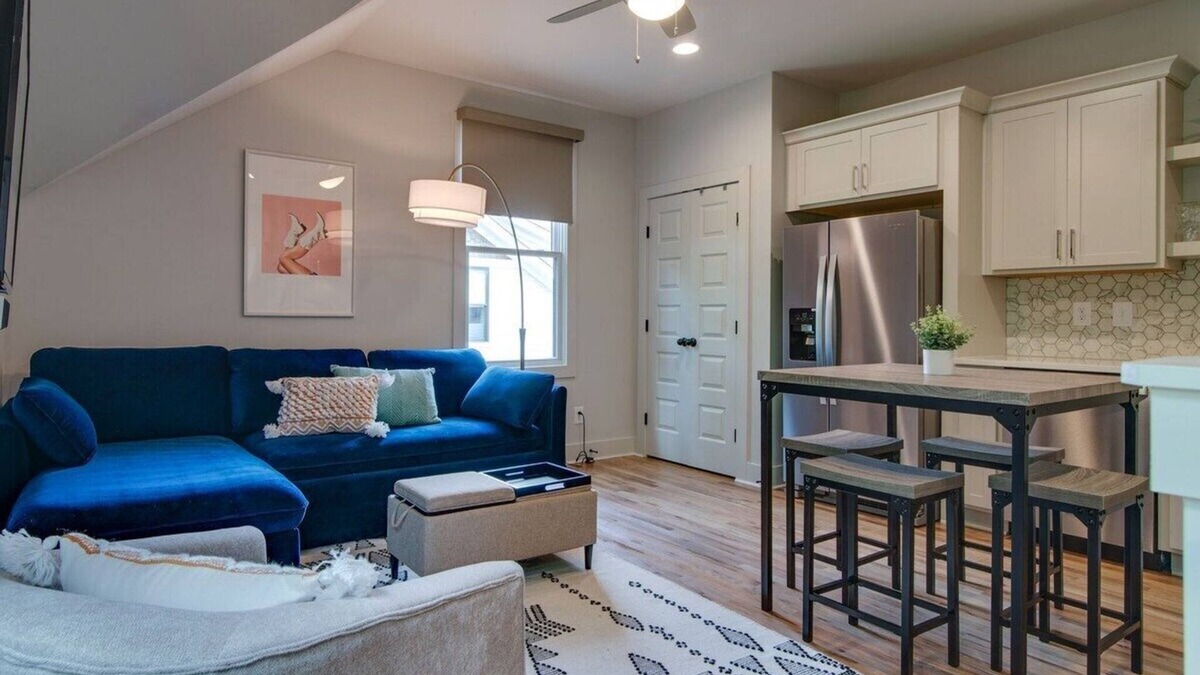 Greenwood House | Stylish Townhouse in East Nashville