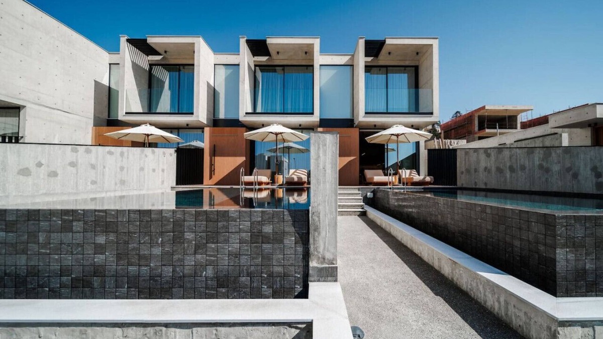 Chlorakas House | Stylish Townhouse with stunning sea view and pool