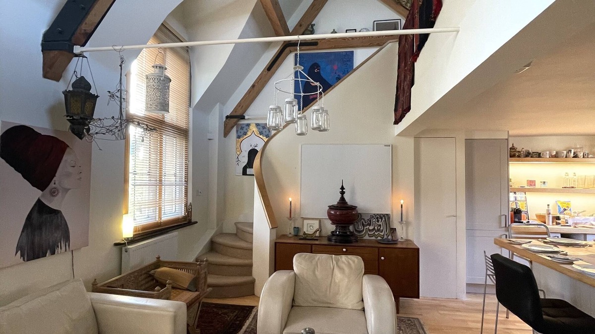 Wandsworth Common Condo | Stylish two-bedroom condo with free parking.