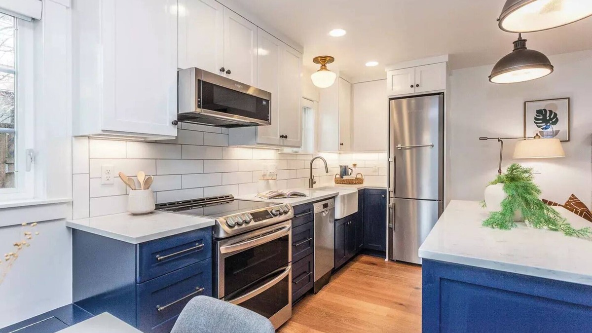 Kerns House | Stylish Urban Retreat
