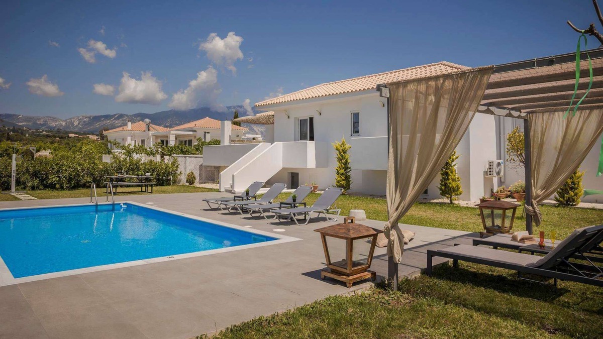Svoronata Villa | Stylish Villa, A/C, Private Pool, Fabulous Location - Just 5mins walk to Tavernas & Ai Helis Beach!