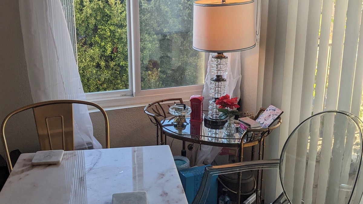 Palms Apartment | Stylish West LA Apartment close to Bev Hills, Beach