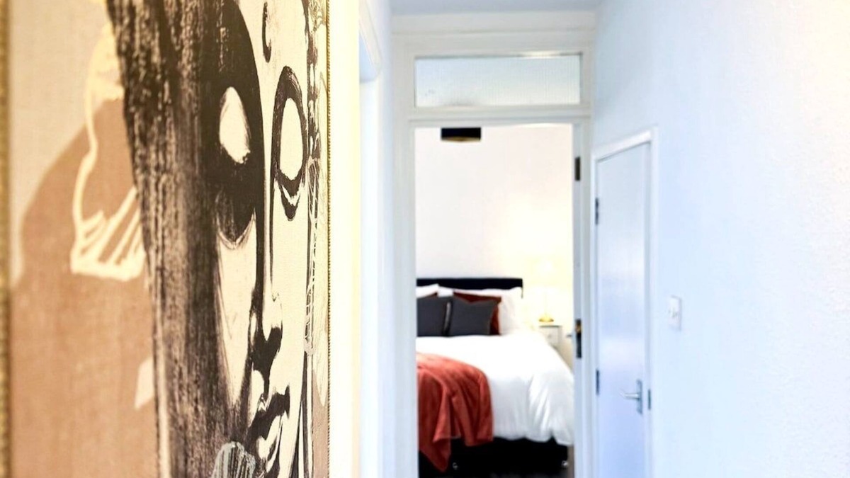 Westbrook Apartment | Stylish Westbrook Apartment