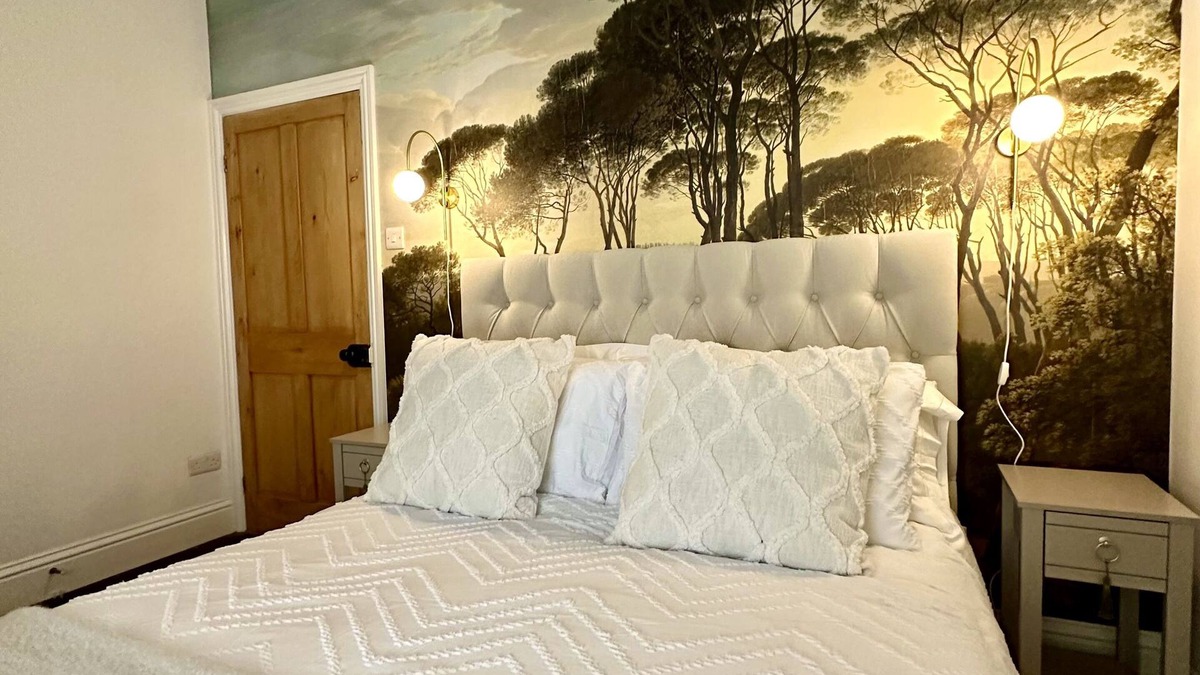 Embsay House | Stylish Yorkshire Dales Cottage: close to Skipton,walks,fireplace,dog friendly!