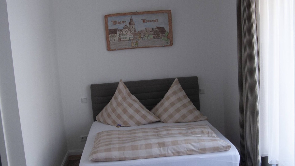 Rosstal Apartment | Stylishly furnished apartment (30m2) for 2 people
