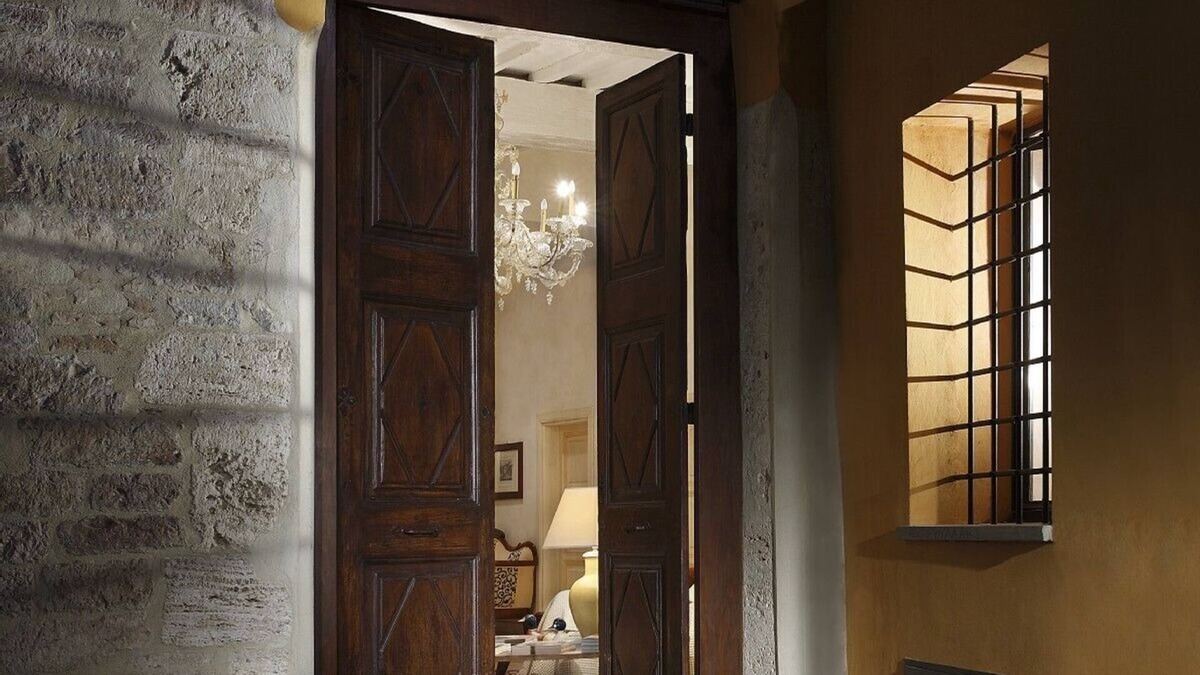 Old Town Apartment | Stylishly renovated 170qm apartment in antique centre of Perugia, quiet location