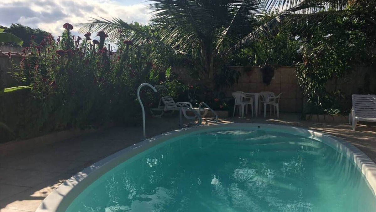 Bairro da Enseada Bed & Breakfast | Suíte 4 para PcD com piscina em Caraguatatuba