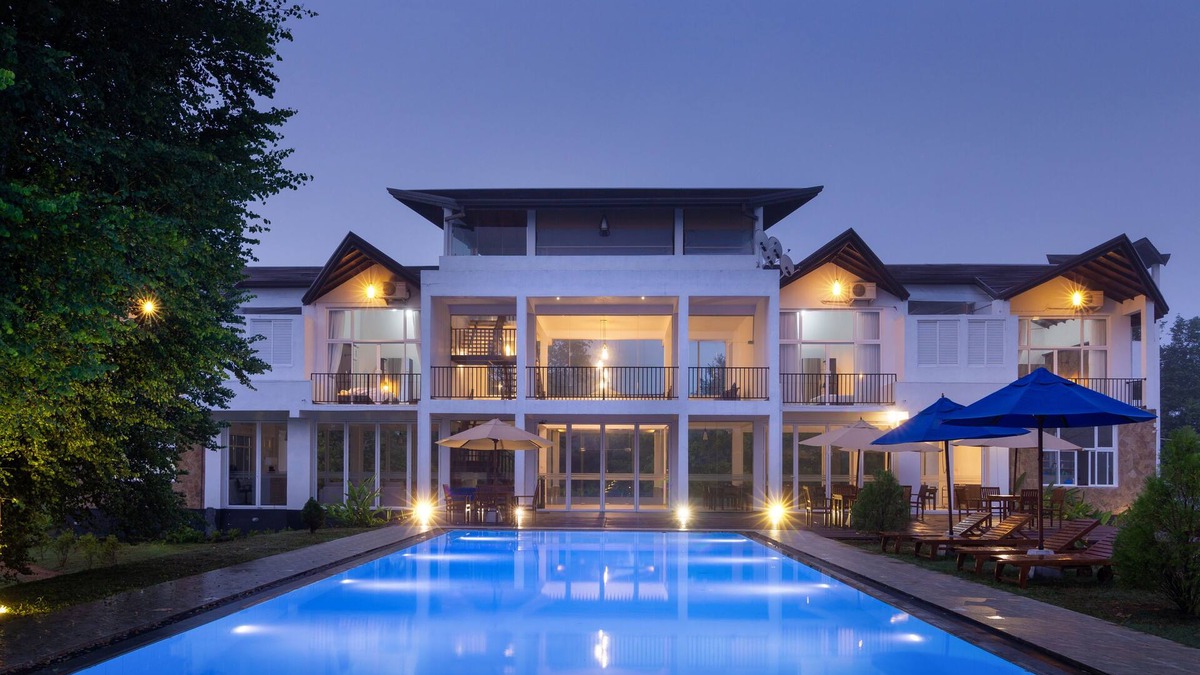 Nuwaragam Palatha Central Hotel | Subaseth Villa