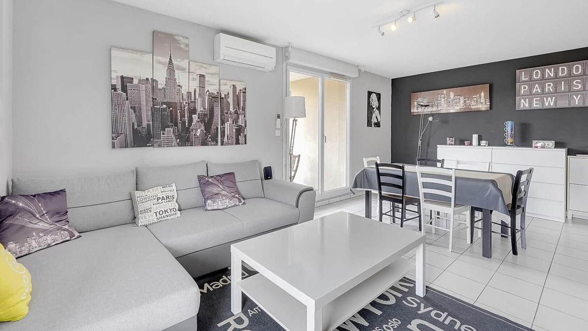 Saint - Michel Apartment | Sublime 64m² With 2 Balconies For 6 In Toulouse