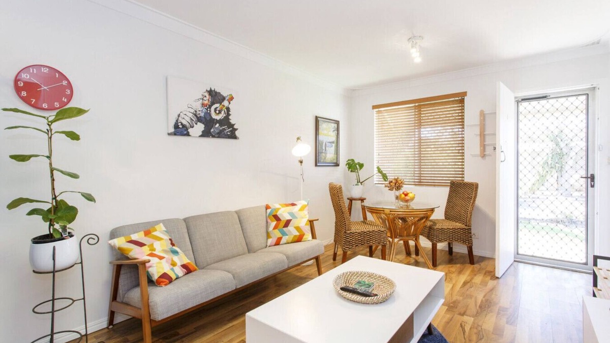 Yokine Apartment | Suburban Escape - close to Perth CBD