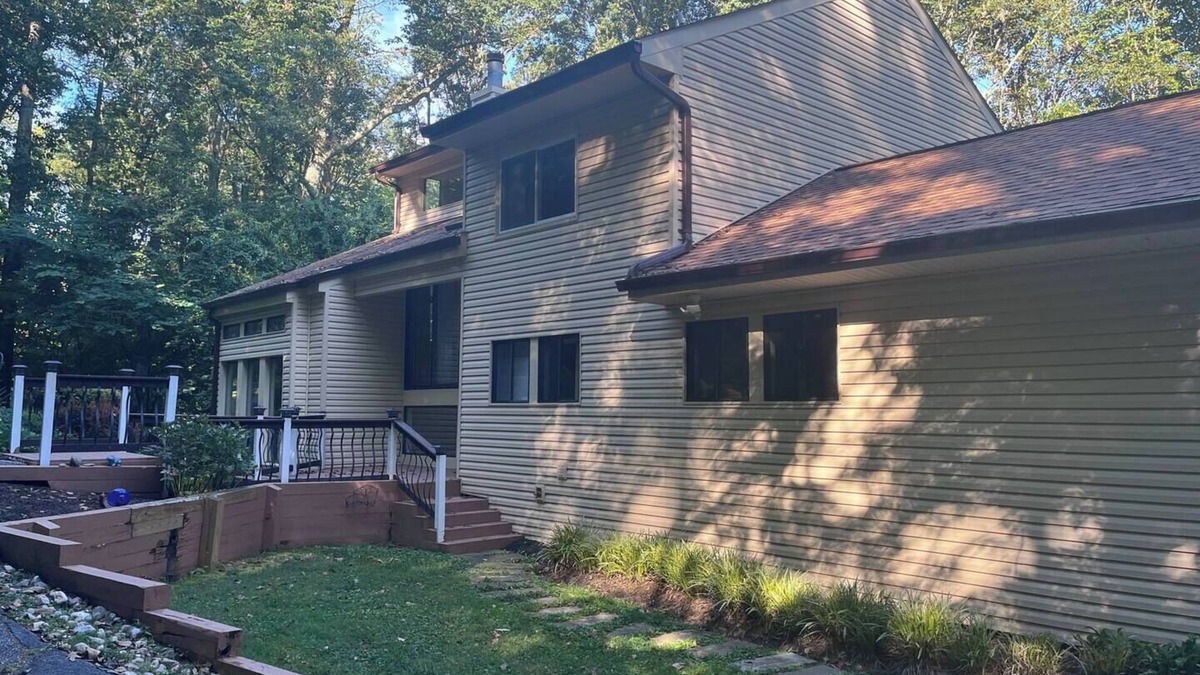 Reisterstown House | Suburban get-away in the forest with Swedish sauna - 20 Min Away From Baltimore