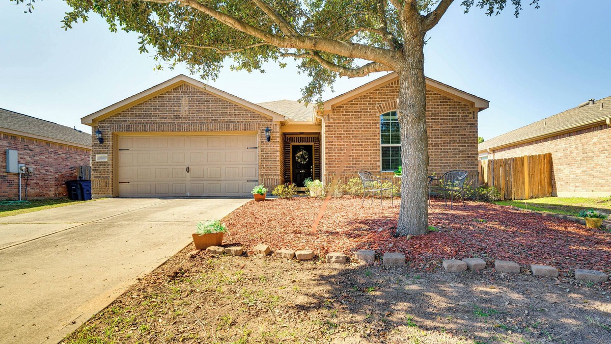 Magnolia House | Suburban Home in Magnolia w/Fenced Yard