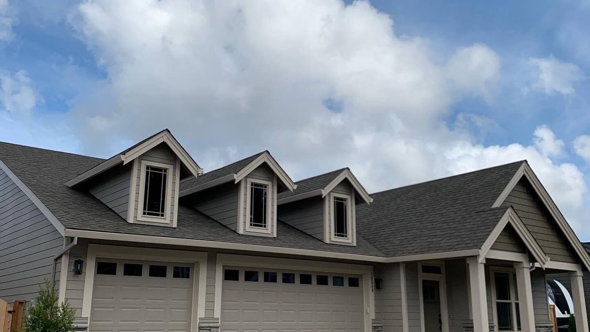 Oregon City House | Suburban Oasis in Historic (and Hip) Oregon City