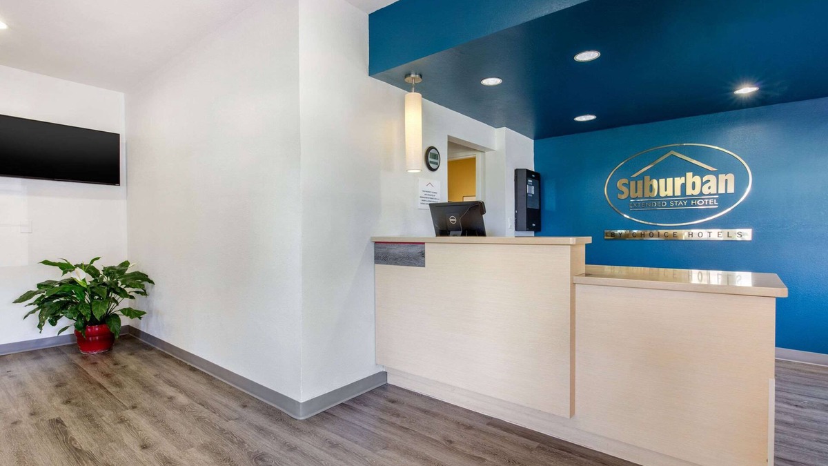 Homewood Hotel | Suburban Studios Birmingham Homewood I-65