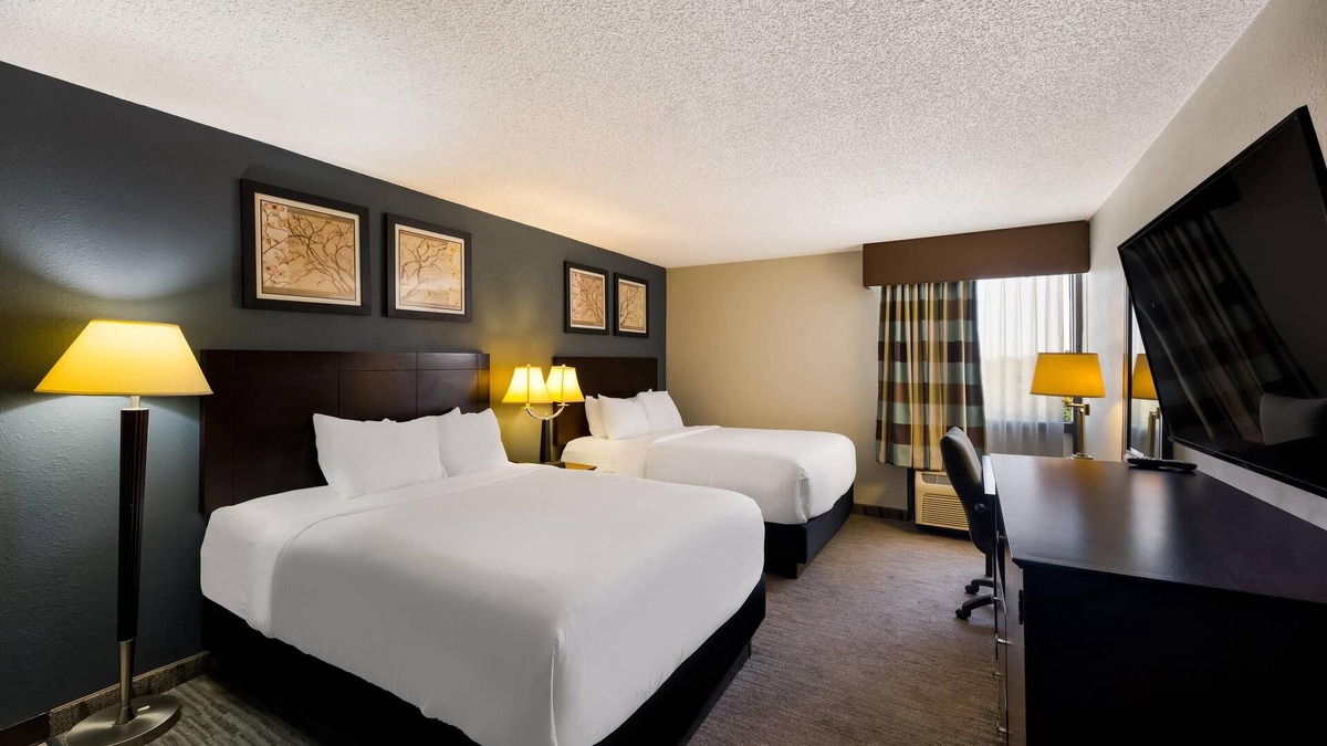San Angelo Hotel | Suburban Studios San Angelo near Convention Center