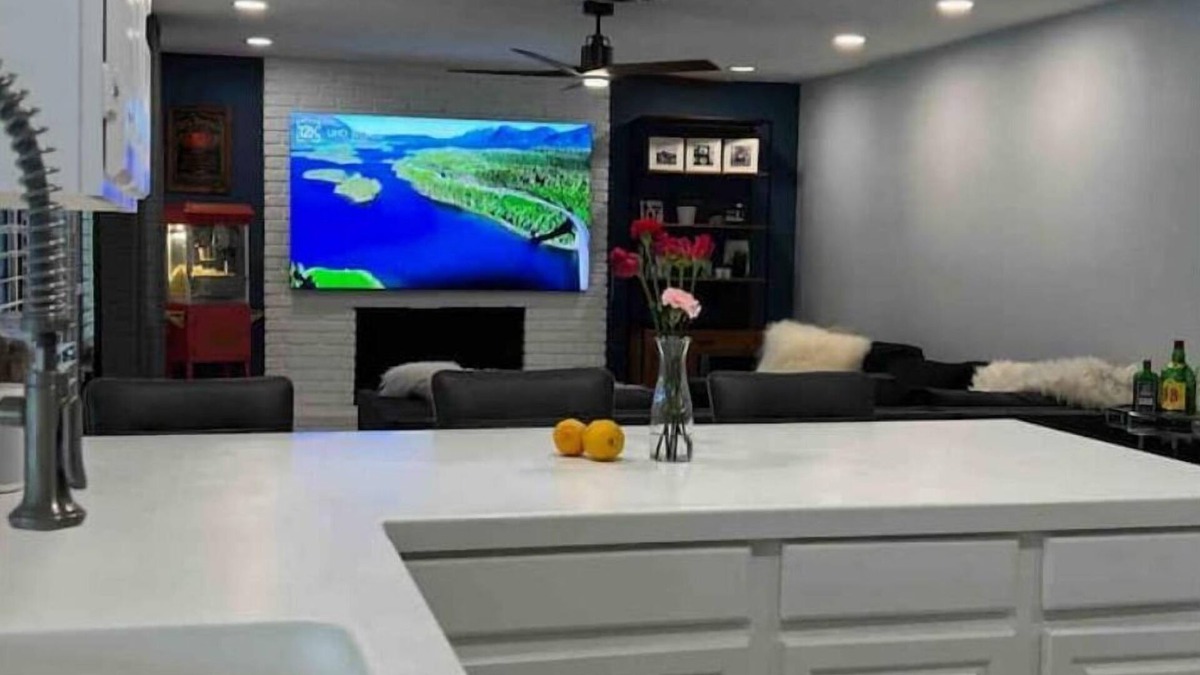 Paradise Crest House | Suburban Vegas Home w/Hot Tub, 3 Miles from Strip.