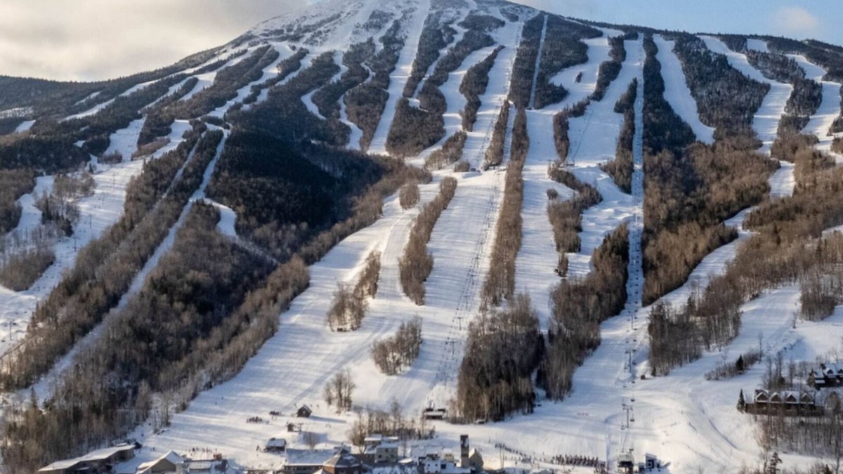 Stratton Apartment | Sugarloaf Charming studio with AC in Stratton Me. Wyman Township, ski area.