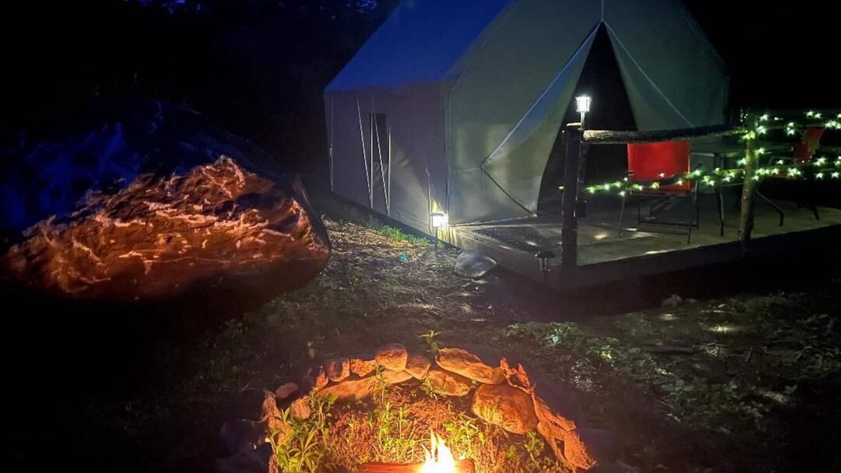 St. Johnsbury RV Rental | Sugar Brook “Off Grid” Glamping